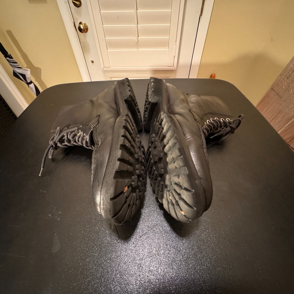 Bergdorf Goodman Eur 41 Black Leather Laceup Boot Made In Italy — image 7 of 8